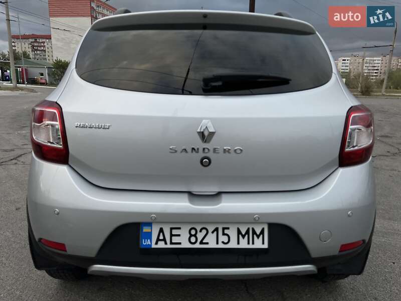 Хэтчбек Renault Sandero 2014 в Запорожье