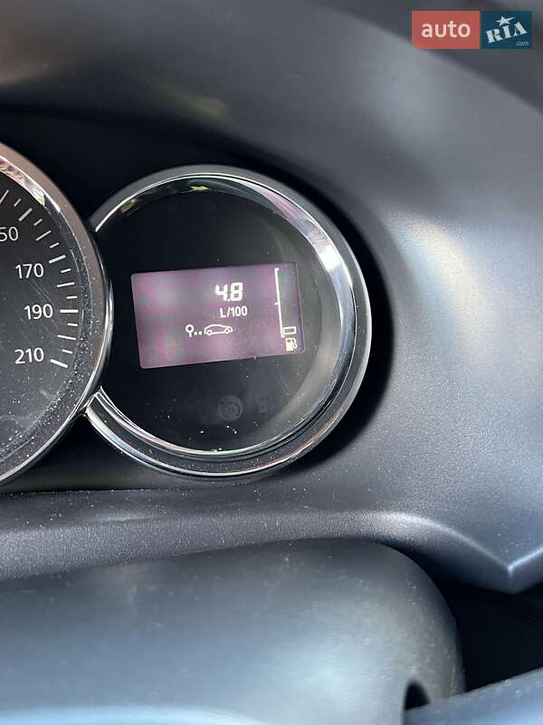 Хэтчбек Renault Sandero 2014 в Запорожье