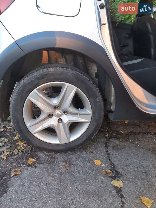 Хэтчбек Renault Sandero 2014 в Белой Церкви