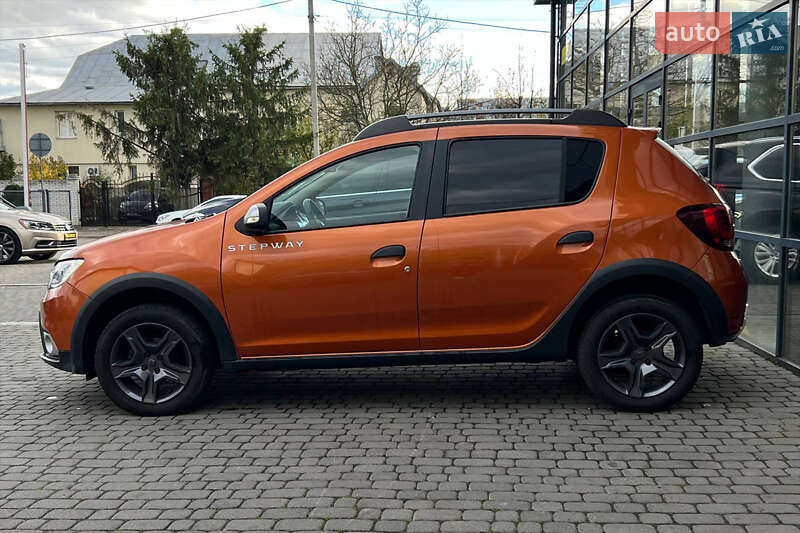 Хетчбек Renault Sandero 2017 в Івано-Франківську фото 4 Хетчбек Renault Sandero 2017 в Івано-Франківську