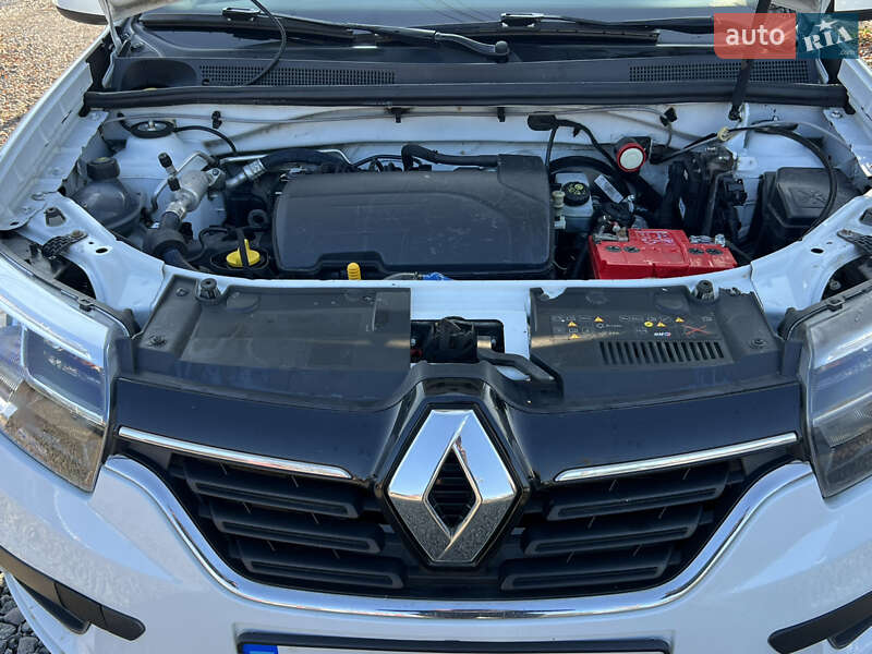 Хэтчбек Renault Sandero 2016 в Шептицькому фото 22 Хэтчбек Renault Sandero 2016 в Шептицькому