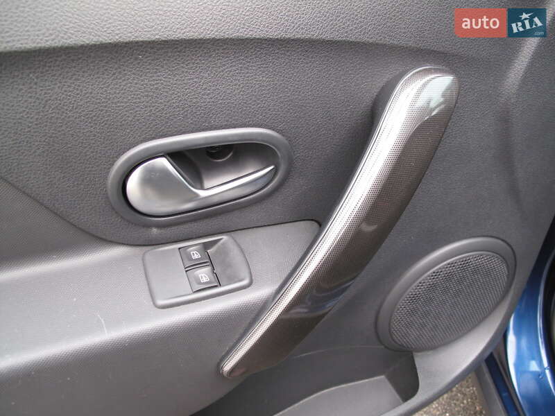 Хэтчбек Renault Sandero 2019 в Киеве фото 26 Хэтчбек Renault Sandero 2019 в Киеве