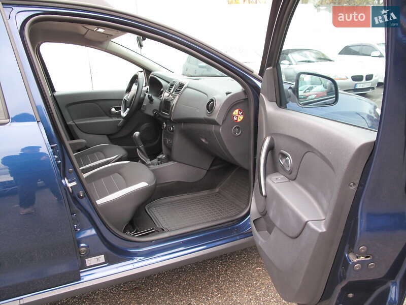 Хэтчбек Renault Sandero 2019 в Киеве фото 43 Хэтчбек Renault Sandero 2019 в Киеве