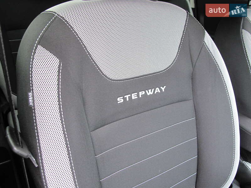 Хэтчбек Renault Sandero 2019 в Киеве фото 49 Хэтчбек Renault Sandero 2019 в Киеве