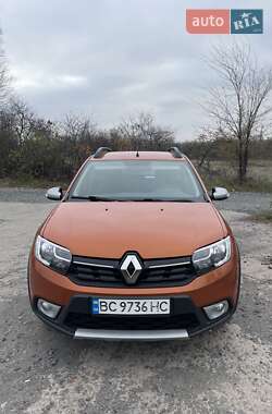 Хэтчбек Renault Sandero 2017 в Кривом Роге
