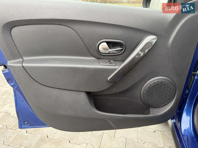 Хэтчбек Renault Sandero 2020 в Ирпене фото 11 Хэтчбек Renault Sandero 2020 в Ирпене