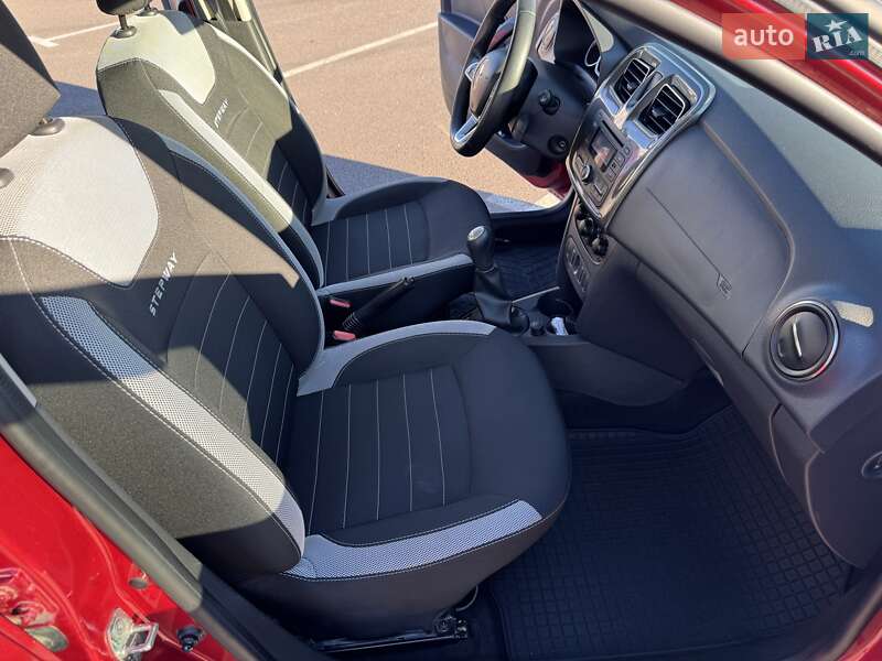 Хэтчбек Renault Sandero 2017 в Ровно фото 16 Хэтчбек Renault Sandero 2017 в Ровно