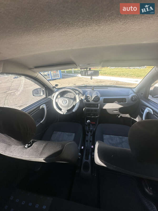Хетчбек Renault Sandero 2010 в Львові фото 8 Хетчбек Renault Sandero 2010 в Львові