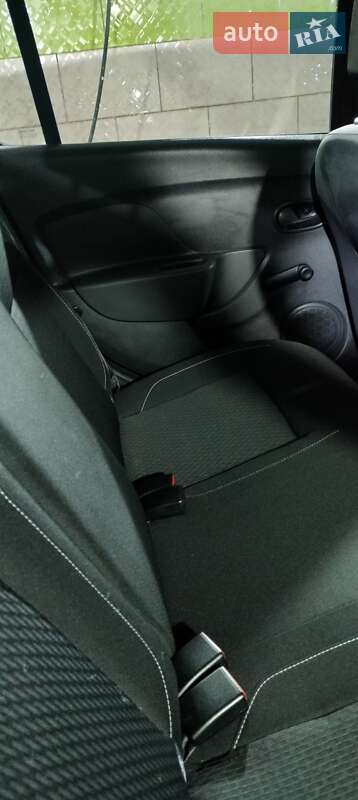 Хэтчбек Renault Sandero 2020 в Киеве фото 7 Хэтчбек Renault Sandero 2020 в Киеве