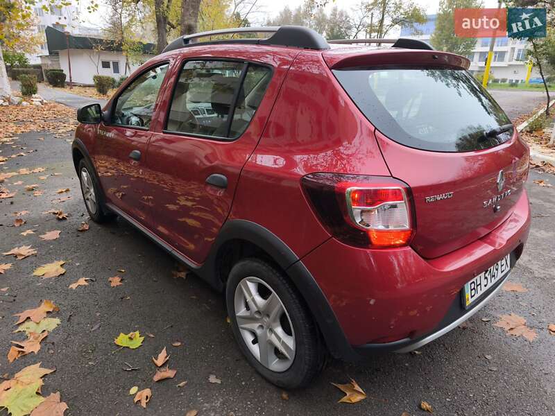 Хэтчбек Renault Sandero 2015 в Одессе