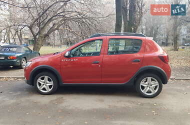 Хетчбек Renault Sandero 2017 в Черкасах