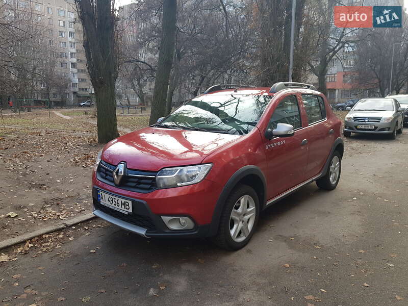 Хетчбек Renault Sandero 2017 в Черкасах
