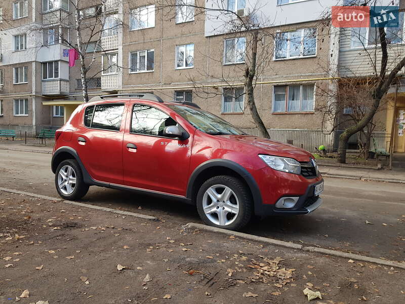 Хетчбек Renault Sandero 2017 в Черкасах