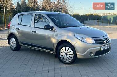 Хэтчбек Renault Sandero 2012 в Кривом Роге