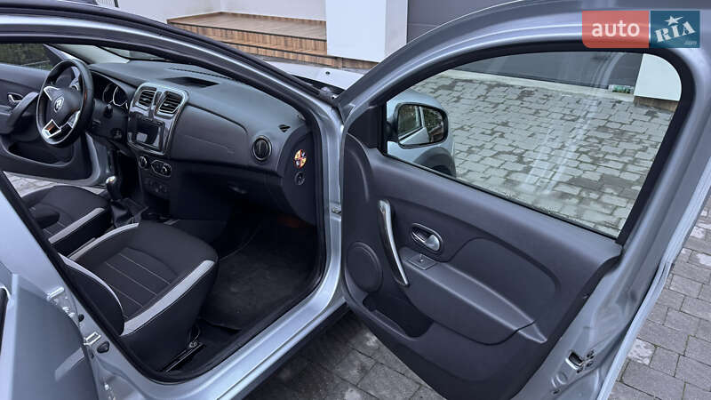 Хэтчбек Renault Sandero 2019 в Ивано-Франковске