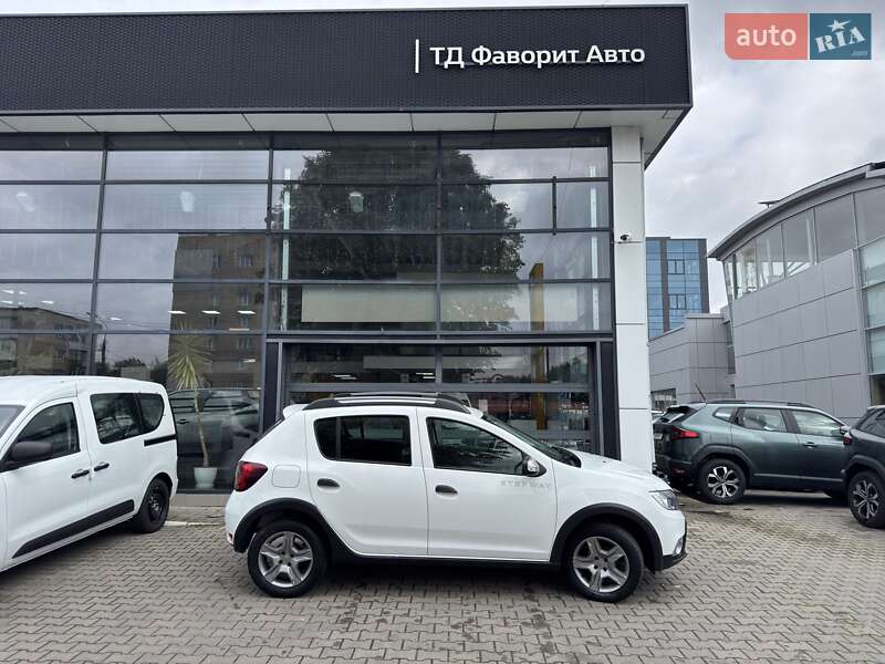 Хэтчбек Renault Sandero 2021 в Хмельницком