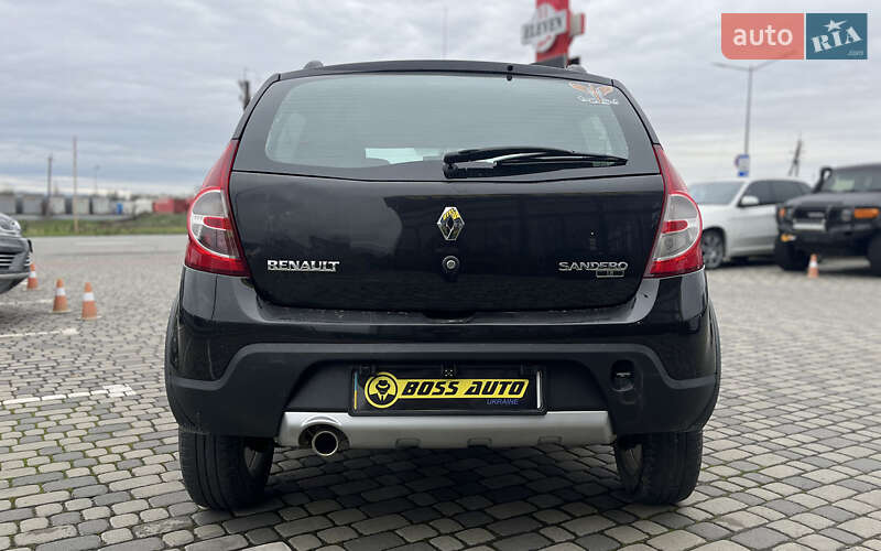 Хетчбек Renault Sandero 2012 в Мукачевому