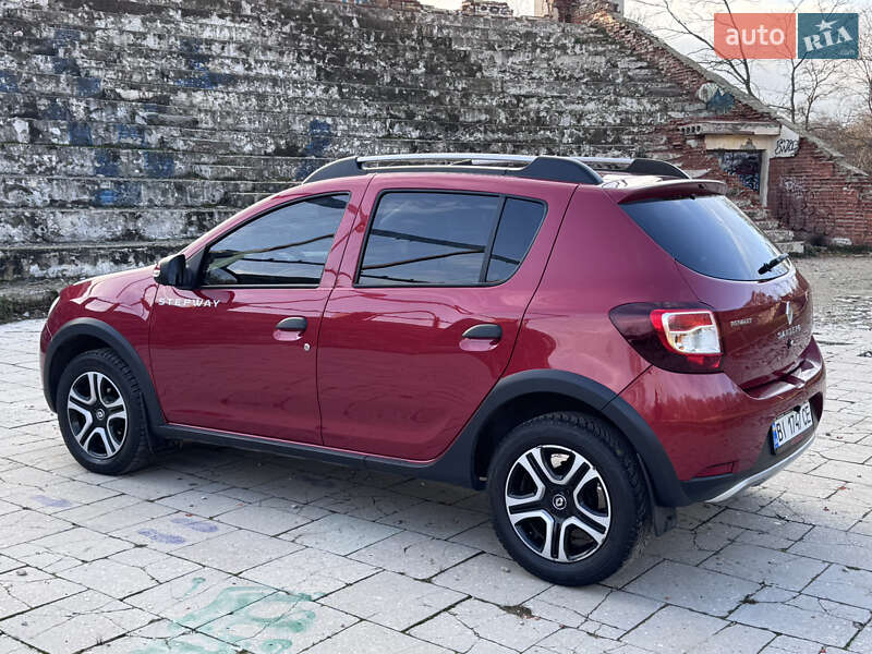 Хетчбек Renault Sandero 2015 в Полтаві