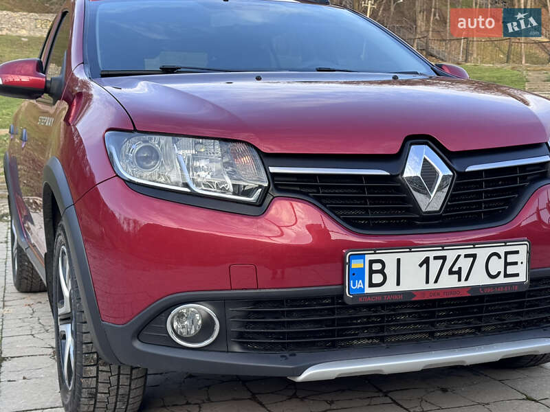 Хетчбек Renault Sandero 2015 в Полтаві