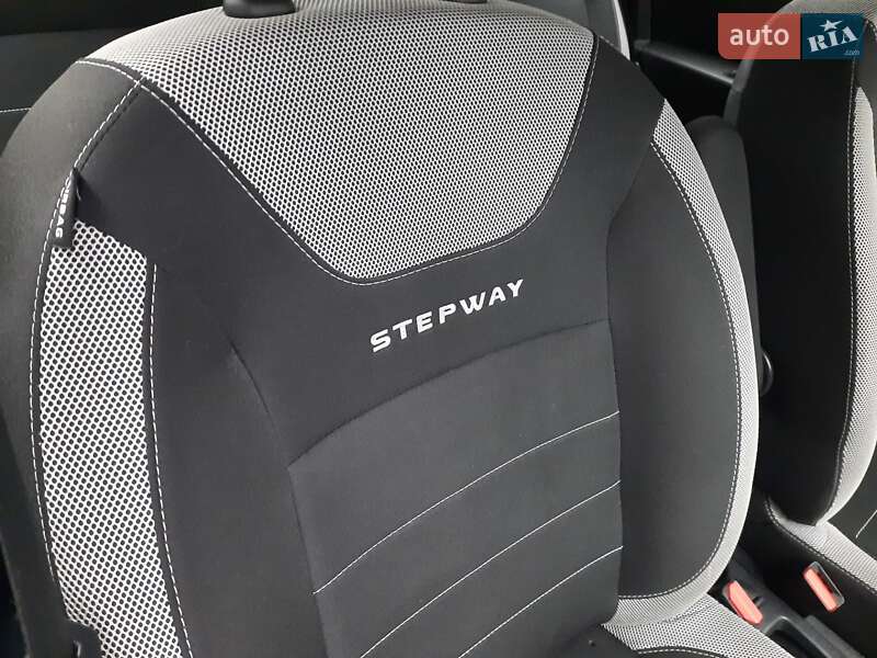 Хетчбек Renault Sandero 2021 в Хмельницькому