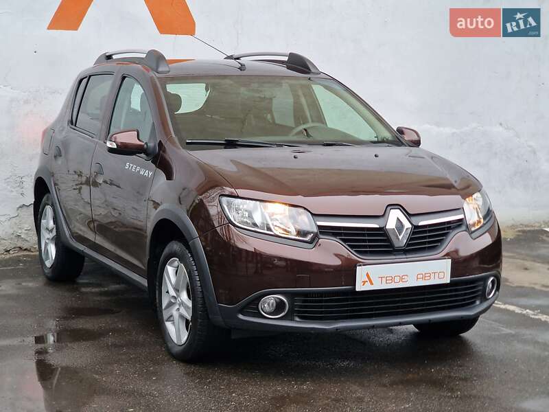 Хэтчбек Renault Sandero 2016 в Одессе