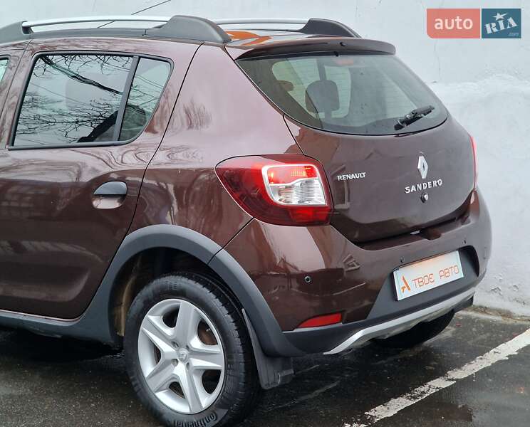 Хэтчбек Renault Sandero 2016 в Одессе