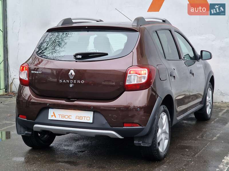Хэтчбек Renault Sandero 2016 в Одессе