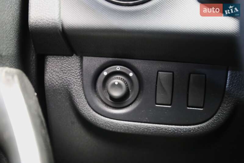 Хетчбек Renault Sandero 2019 в Києві фото 20 Хетчбек Renault Sandero 2019 в Києві