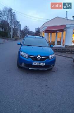 Хэтчбек Renault Sandero 2015 в Харькове