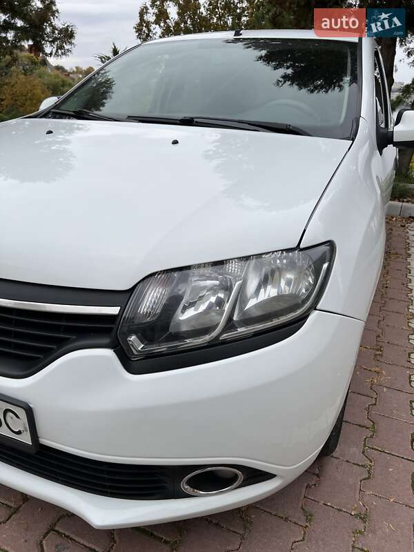 Хэтчбек Renault Sandero 2014 в Тернополе