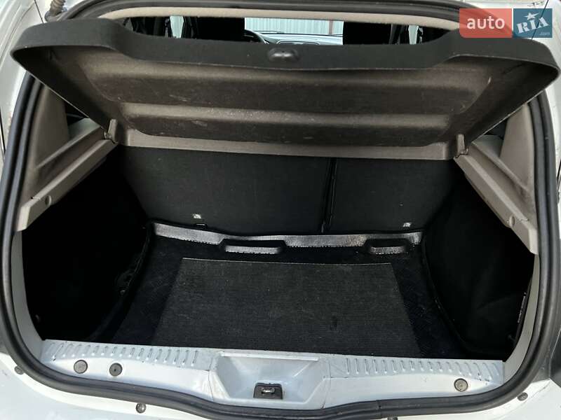 Хэтчбек Renault Sandero 2014 в Тернополе