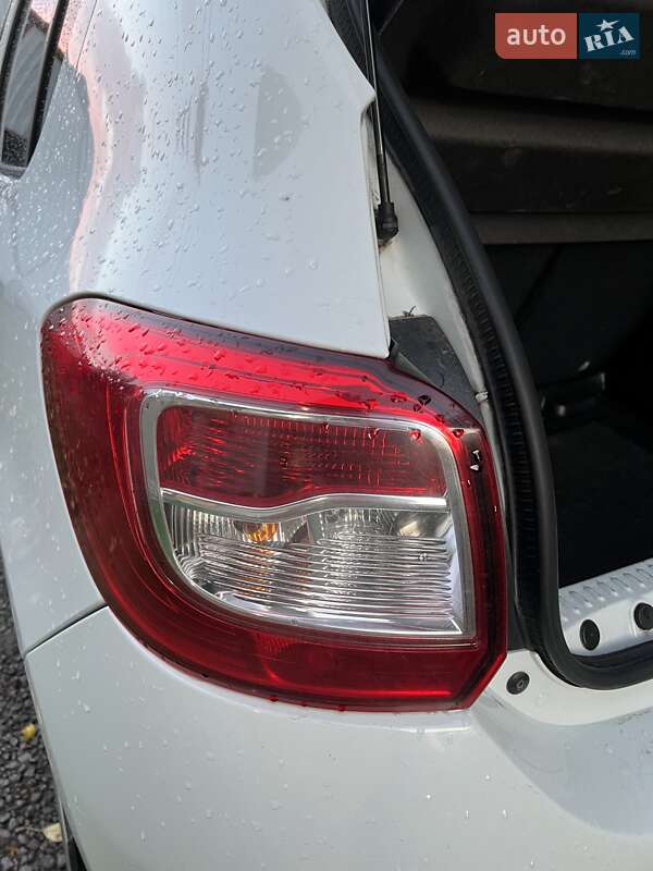 Хэтчбек Renault Sandero 2014 в Тернополе