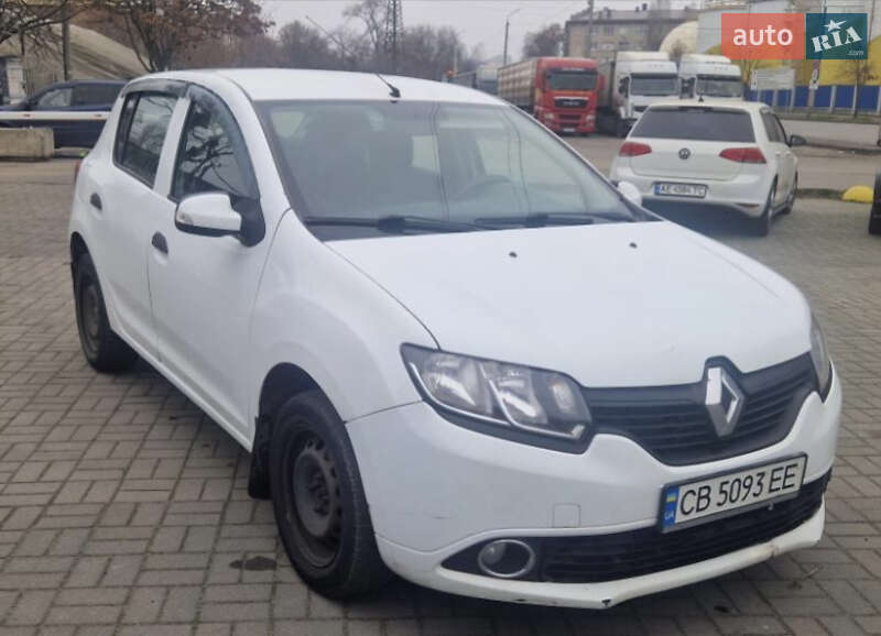 Renault Sandero 2014