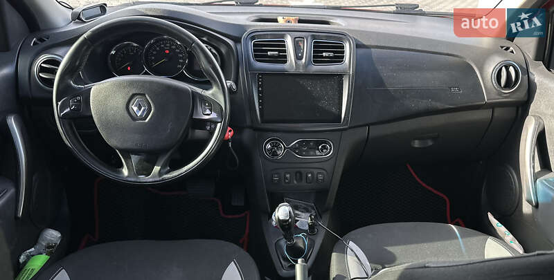 Хэтчбек Renault Sandero 2015 в Белгороде-Днестровском