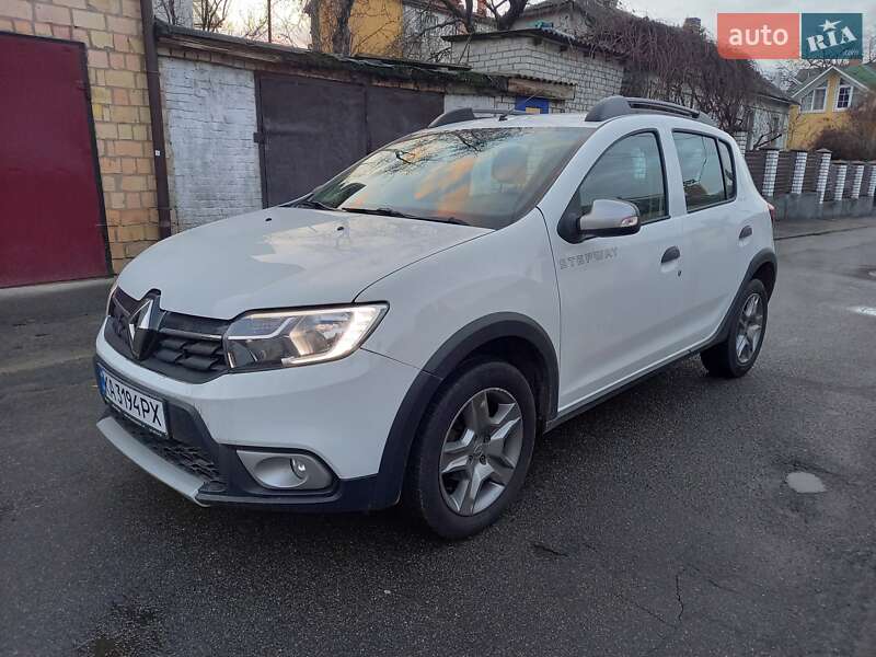 Хэтчбек Renault Sandero 2021 в Киеве