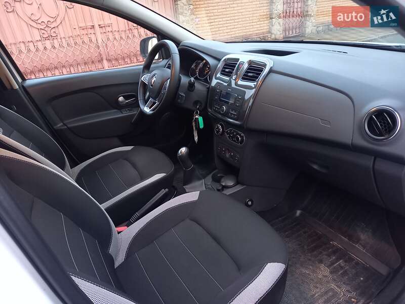 Хэтчбек Renault Sandero 2021 в Киеве