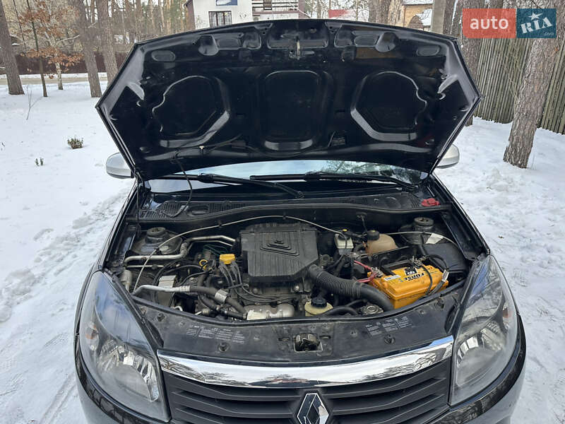 Хетчбек Renault Sandero 2012 в Києві фото 39 Хетчбек Renault Sandero 2012 в Києві