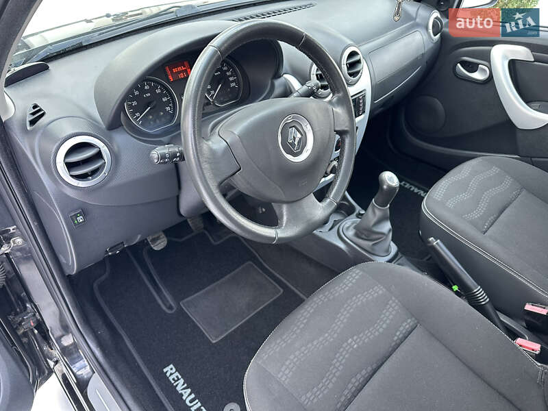 Хетчбек Renault Sandero 2012 в Києві фото 52 Хетчбек Renault Sandero 2012 в Києві