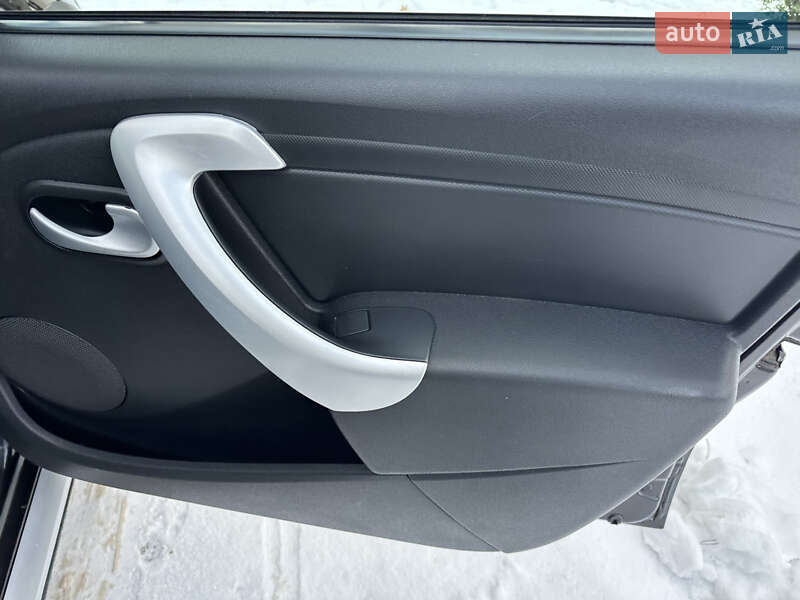 Хетчбек Renault Sandero 2012 в Києві фото 82 Хетчбек Renault Sandero 2012 в Києві