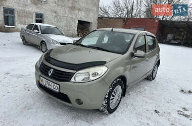 Хэтчбек Renault Sandero 2011 в Василькове