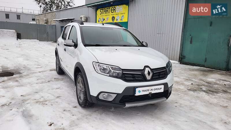 Хэтчбек Renault Sandero 2021 в Киеве