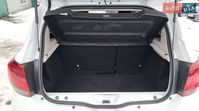 Хэтчбек Renault Sandero 2021 в Киеве