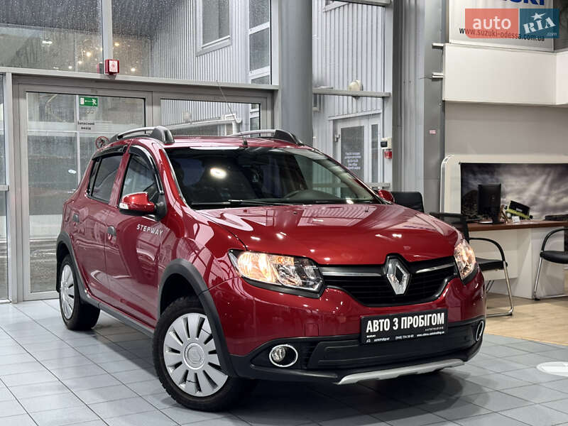 Хэтчбек Renault Sandero 2015 в Одессе