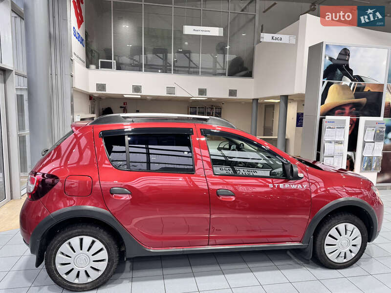 Хэтчбек Renault Sandero 2015 в Одессе