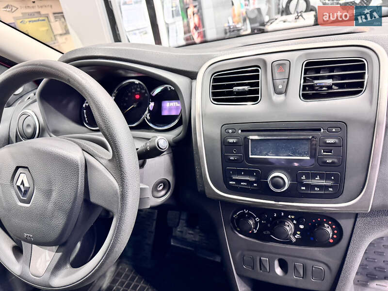 Хэтчбек Renault Sandero 2015 в Одессе