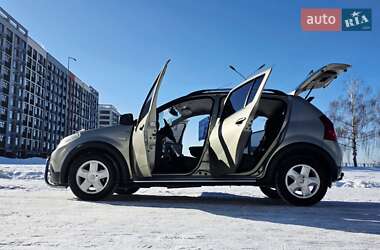 Хэтчбек Renault Sandero 2011 в Киеве