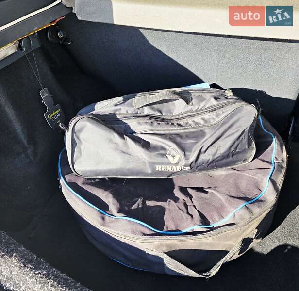 Хэтчбек Renault Sandero 2011 в Киеве