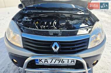 Хэтчбек Renault Sandero 2011 в Киеве