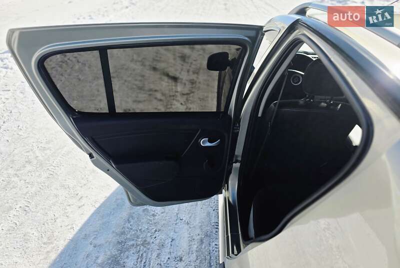 Хэтчбек Renault Sandero 2011 в Киеве