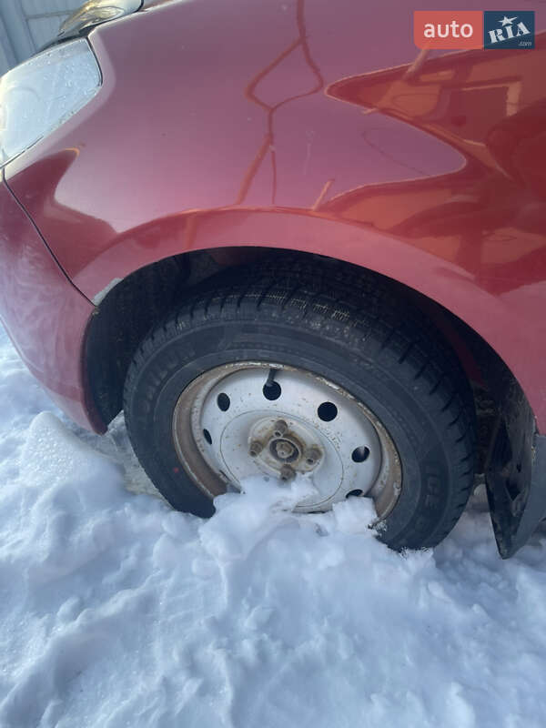 Хэтчбек Renault Sandero 2010 в Хмельницком